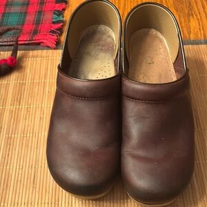 Dansko Brown Clogs Size UK41